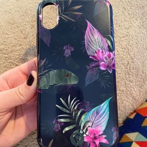 Loopy iPhone XR case. Missing the loop